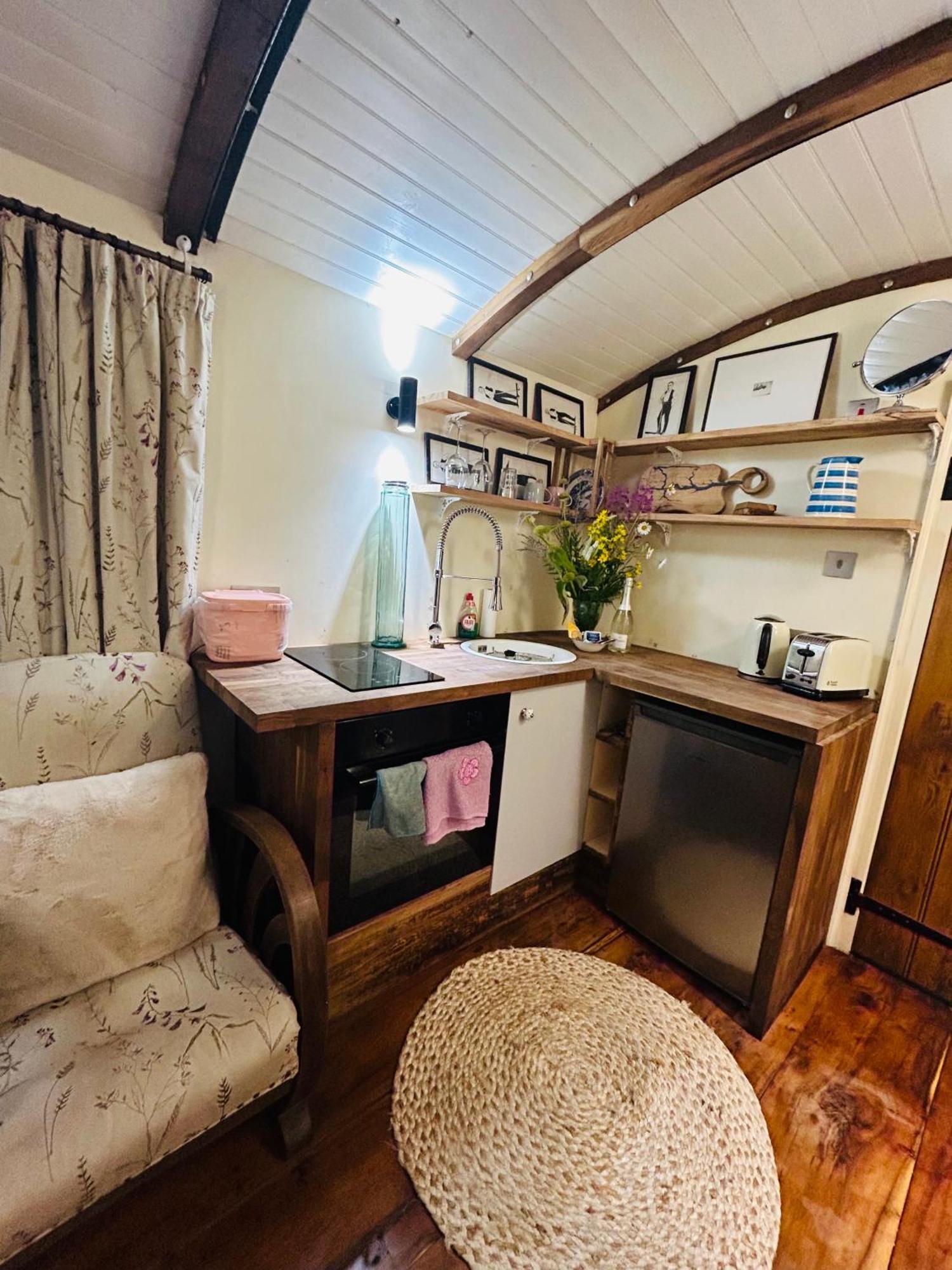 Villa The Railway Carriage - Blue à Glasbury Extérieur photo
