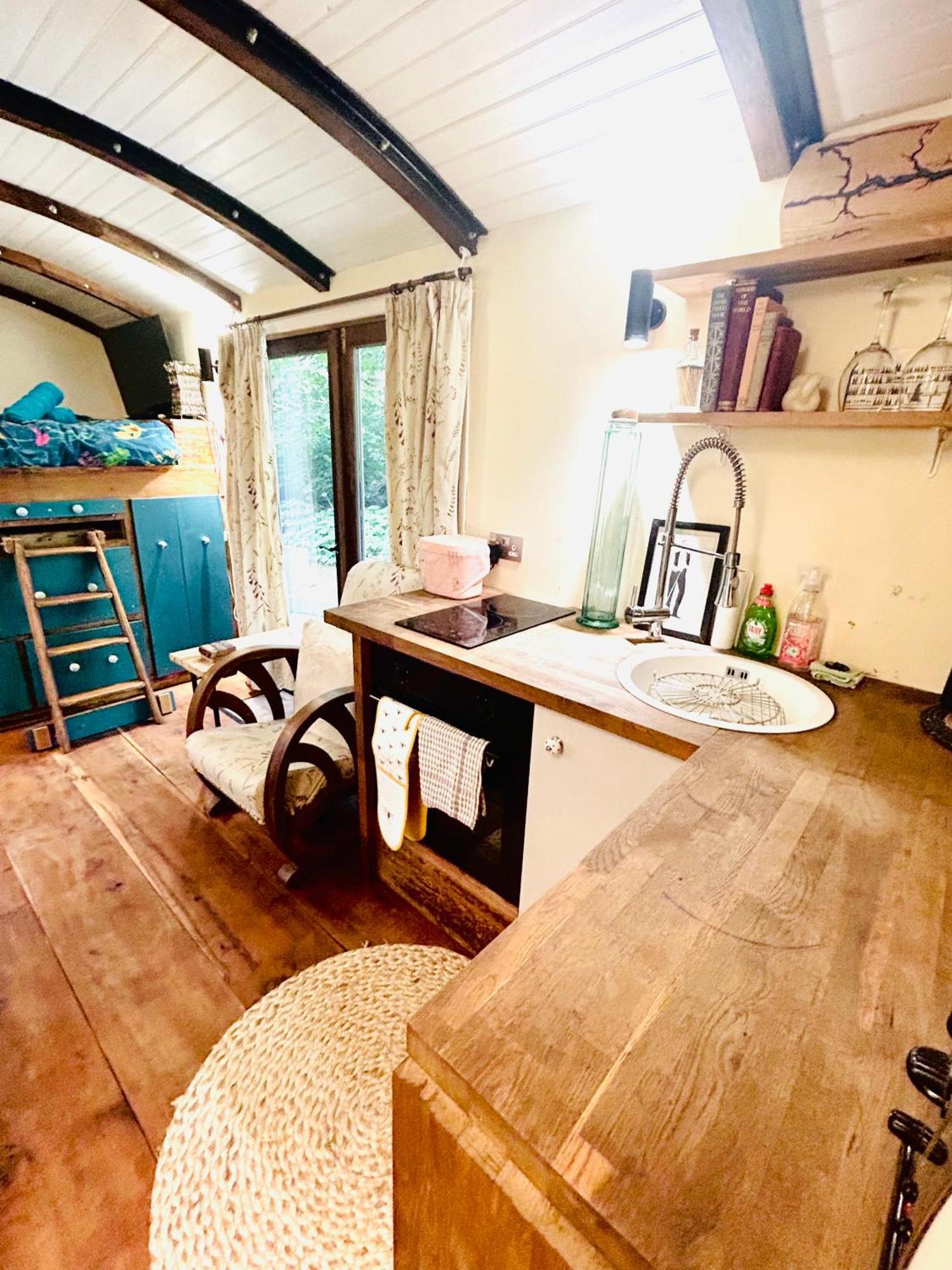 Villa The Railway Carriage - Blue à Glasbury Extérieur photo