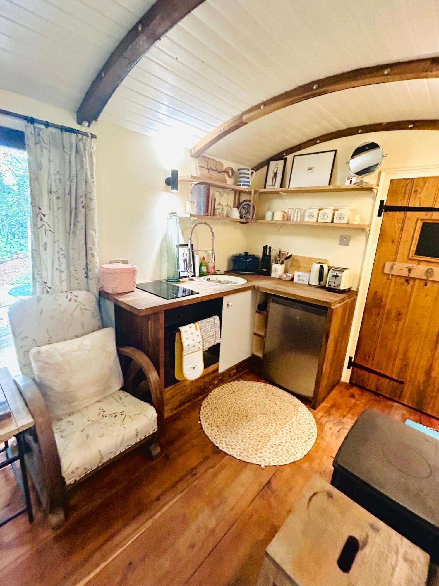 Villa The Railway Carriage - Blue à Glasbury Extérieur photo